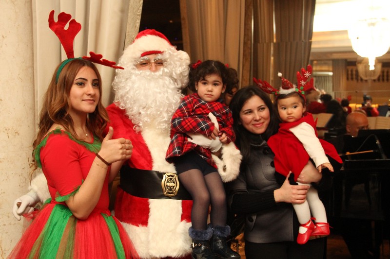 Christmas Night at Cascade Lounge